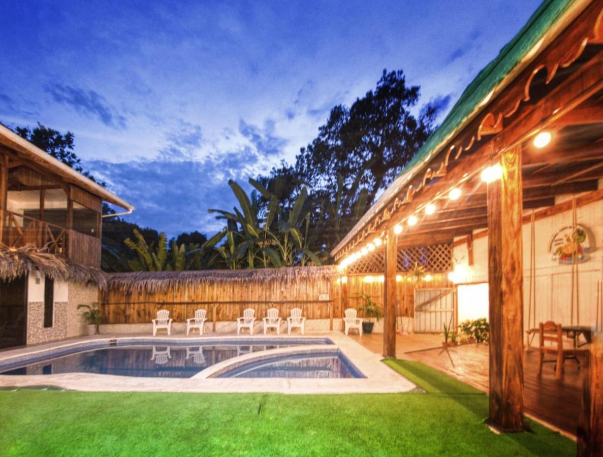 Hotel Liah'S トルトゥゲーロ エクステリア 写真
